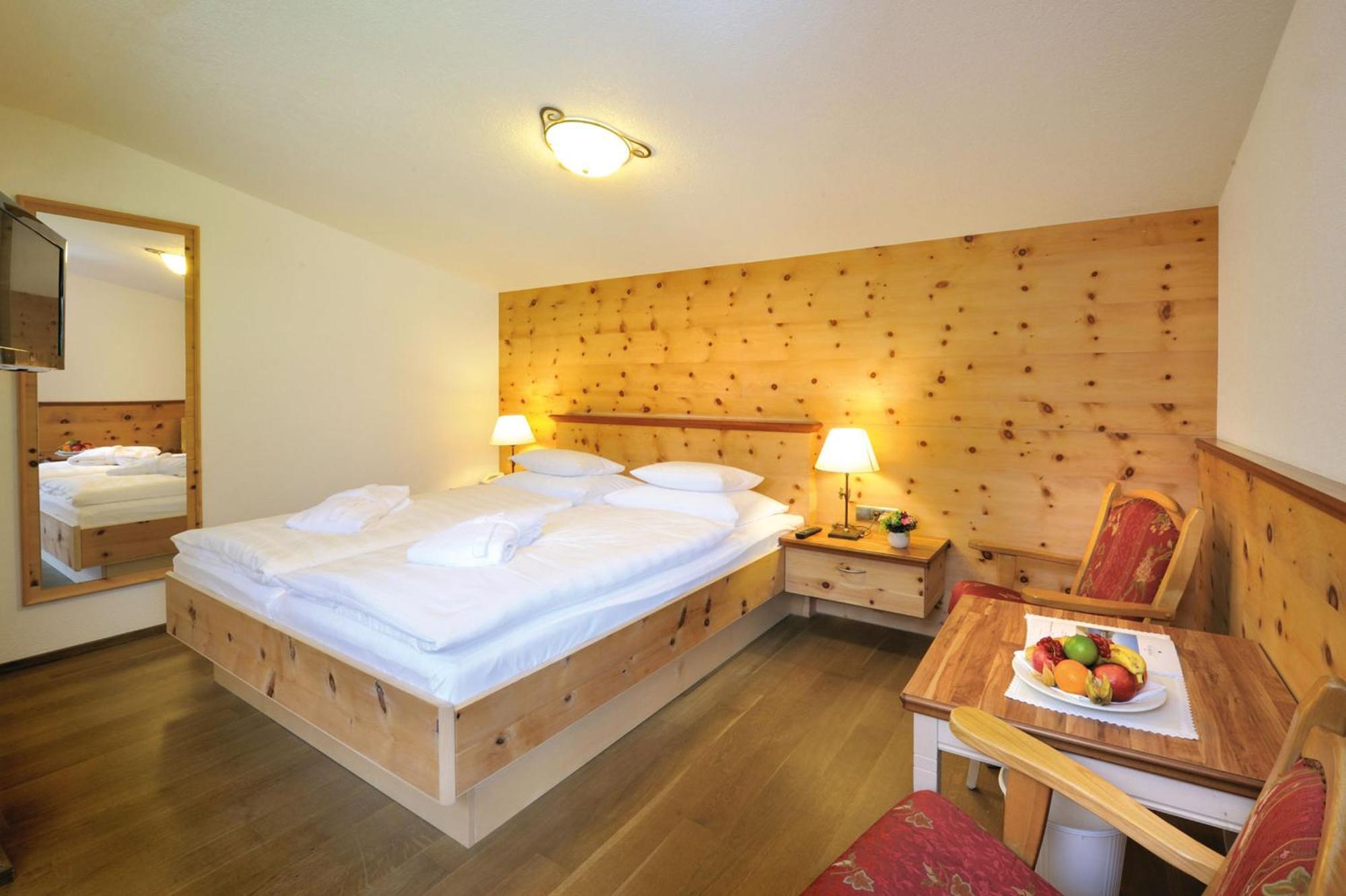 Alpenhotel Tirol Galtür Exterior foto